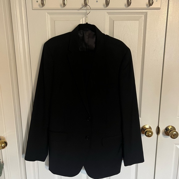 Marc Martin Suits: Black, Taupe, Grey, Charcoal and Navy. - Picture 6 of 6